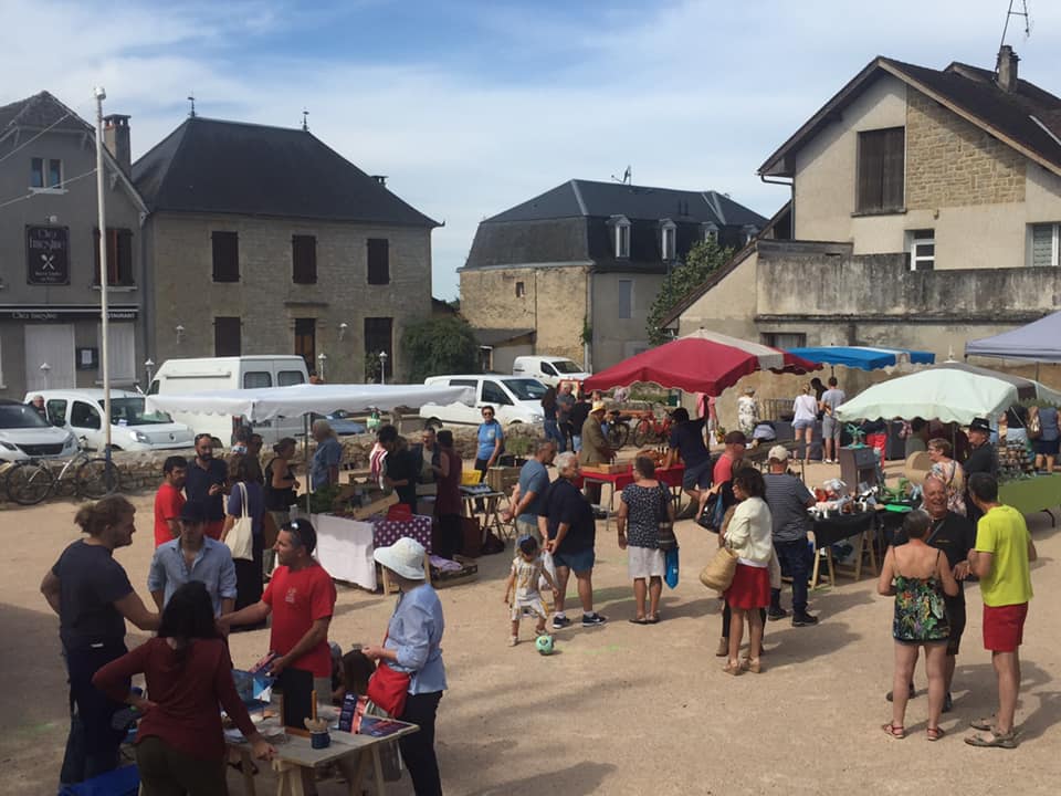 Marché des Saveurs à Vers