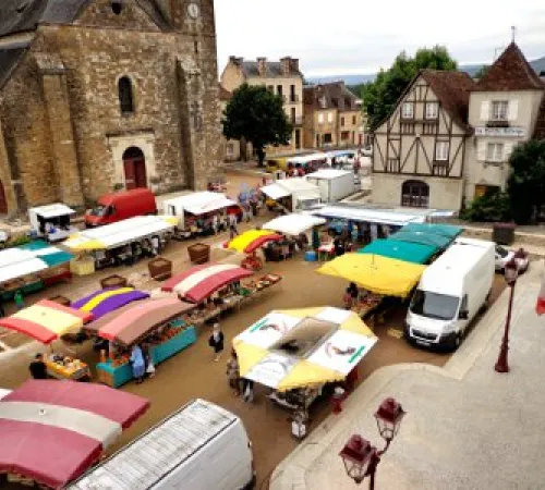 Marché des "Producteurs de Pays" à Dégagnac
